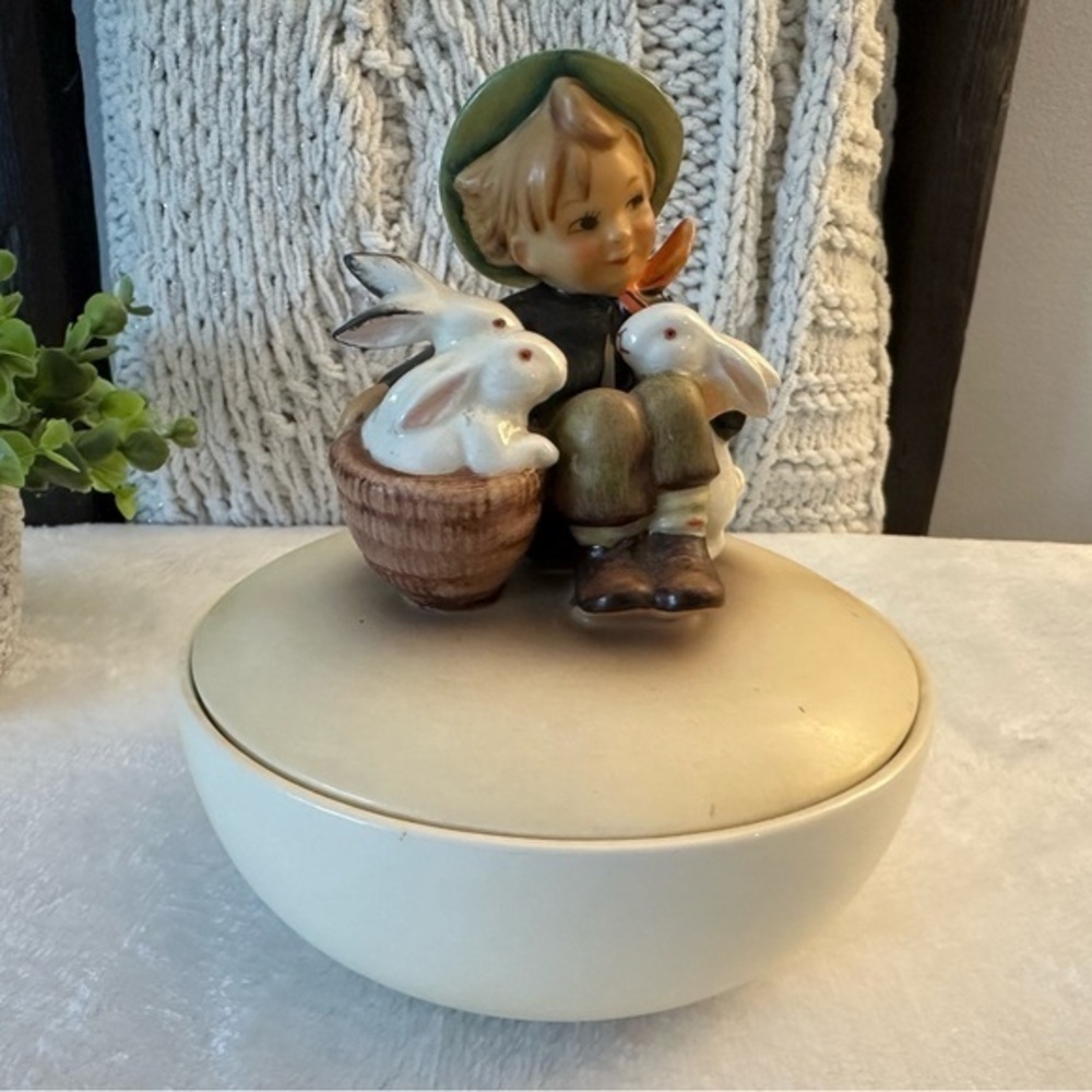 1952 Vintage Hummel Candy Dish